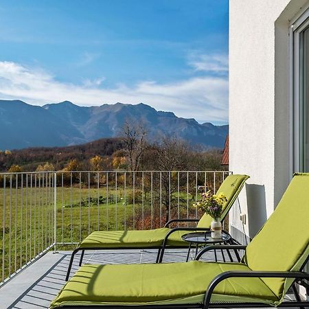 Velebit Lodge Lovinac  Εξωτερικό φωτογραφία