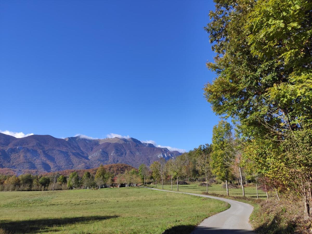 Velebit Lodge Lovinac  Εξωτερικό φωτογραφία