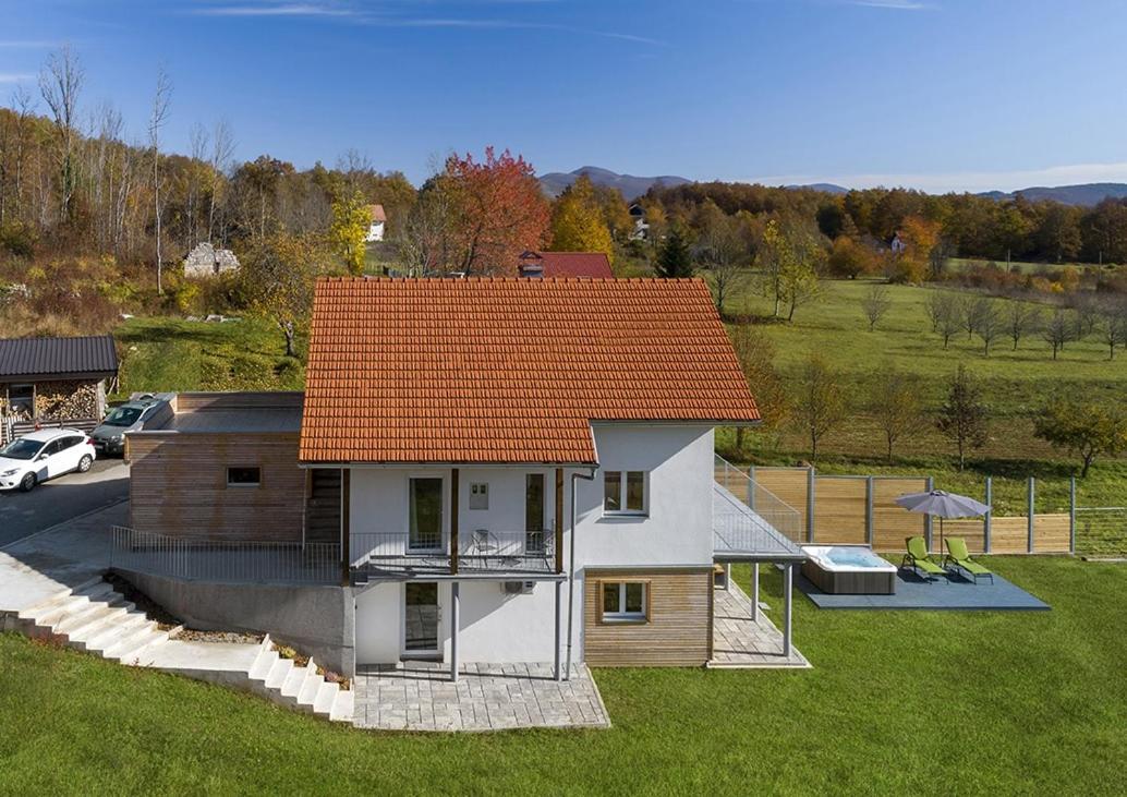 Velebit Lodge Lovinac  Εξωτερικό φωτογραφία